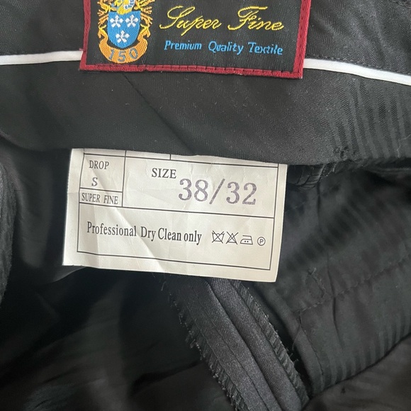 Giorgio Fiorelli Suit Jacket and Pants - Picture 6 of 8